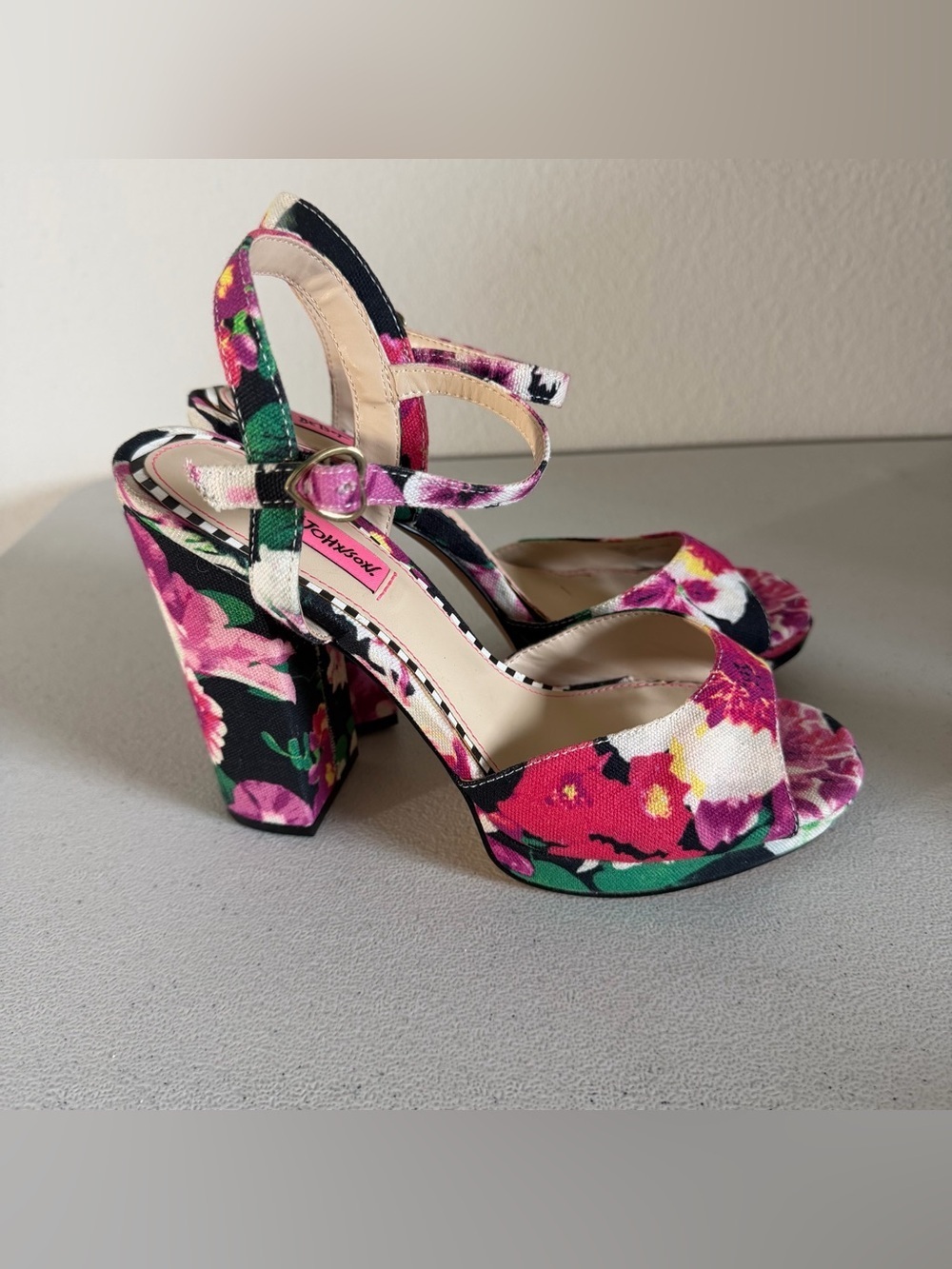 Betsey Johnson Isla platform sandals chunky block heel